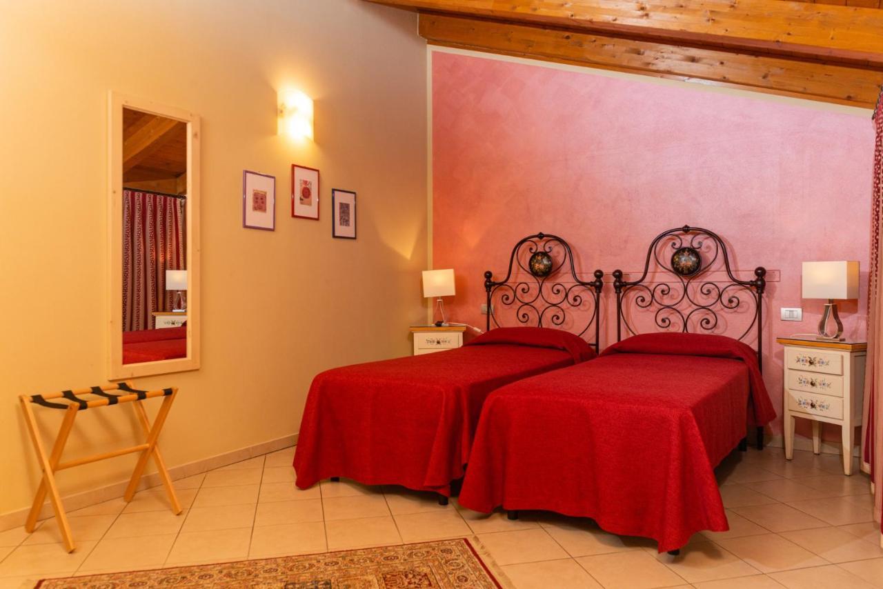Agriturismo Dei Grippi Sona Eksteriør bilde